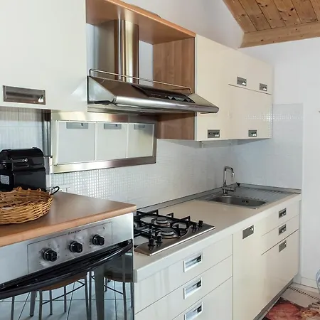 N036 - Numana, Bilocale Con Terrazzo In Con Piscina *