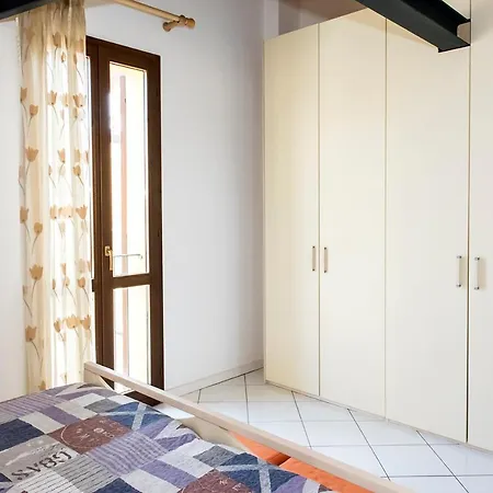 N036 - Numana, Bilocale Con Terrazzo In Con Piscina דירה נומאנה